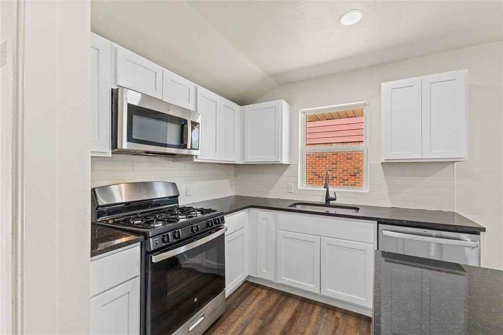 700 Santa Fe Dr - Photo 7 of 23