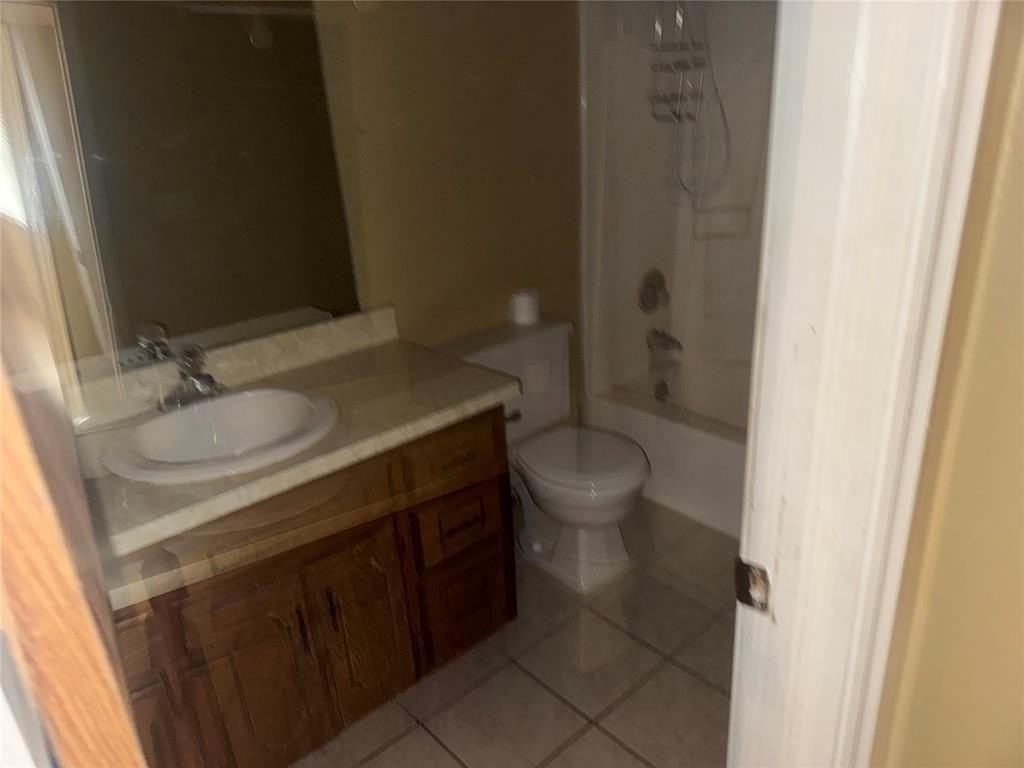 1600 Grandview Dr - Photo 4 of 5