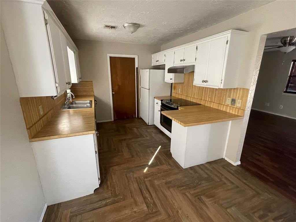 2308 Seth Ave - Photo 3 of 10