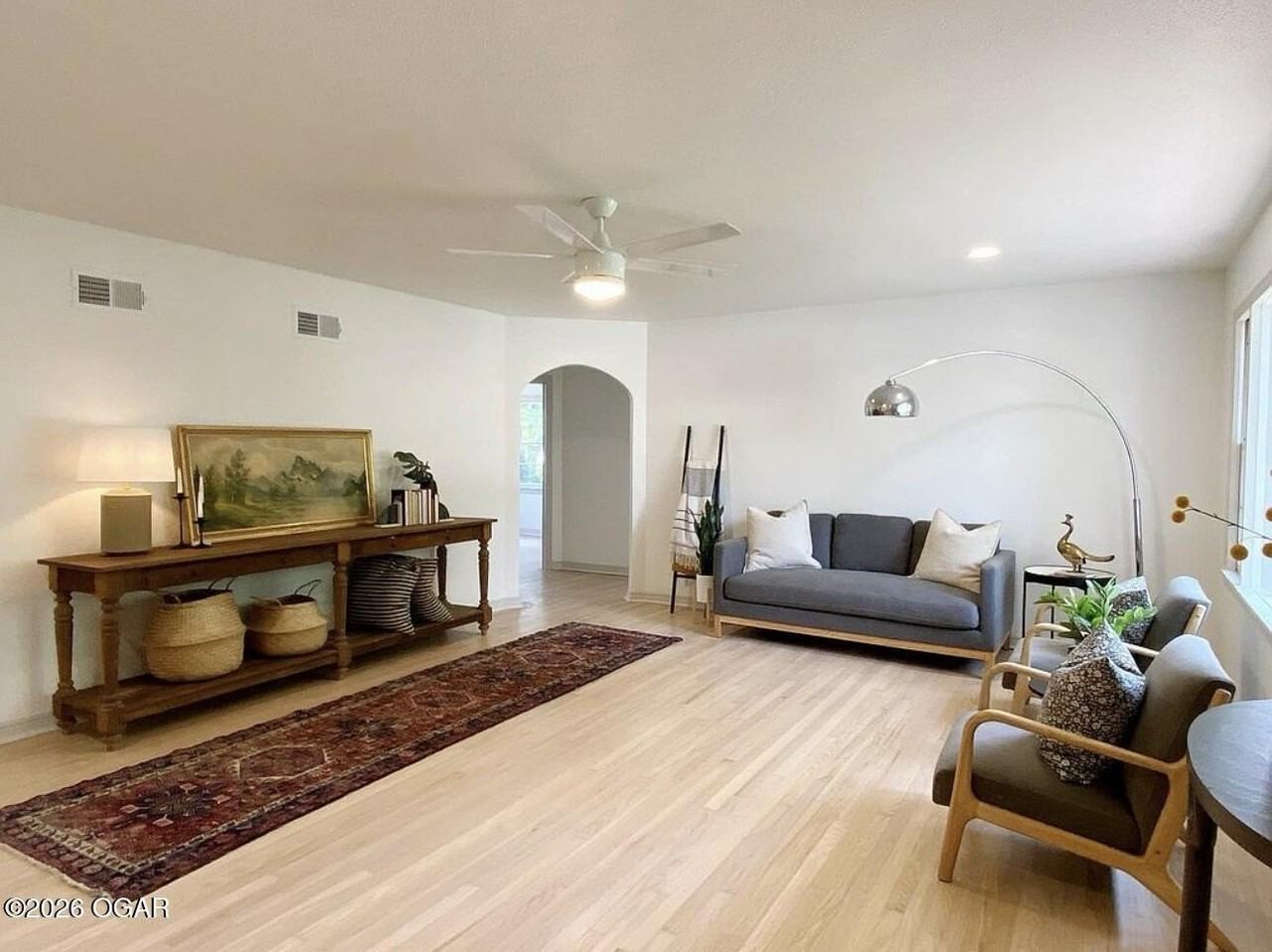 2811 E 15th St - Photo 2 of 11
