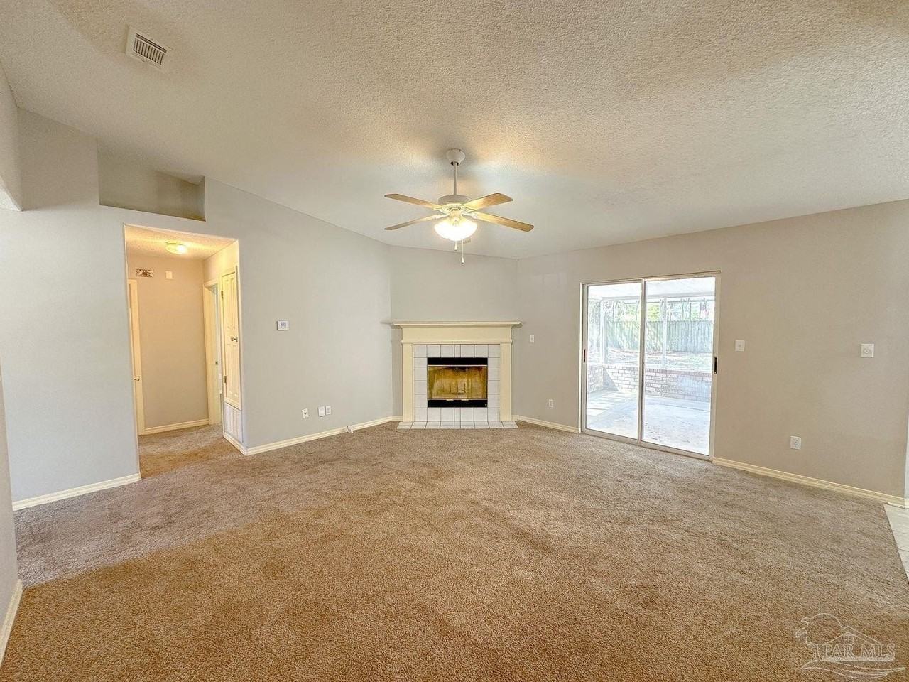5105 Westport Dr - Photo 2 of 23