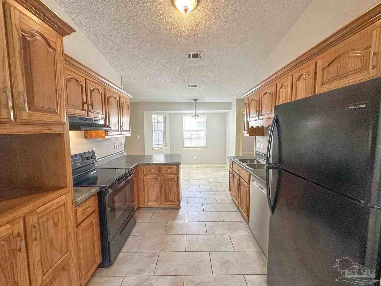 5105 Westport Dr - Photo 5 of 23