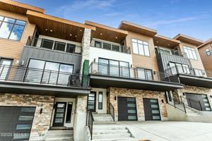 featured image of 765 E Miner Way