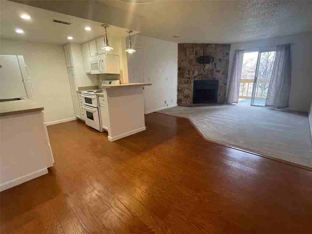 810 Tenderfoot Hill Rd #202 - Photo 5 of 16