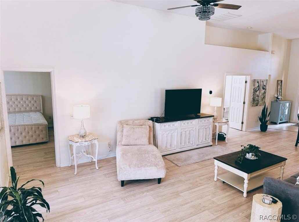 1281 W Diamond Shore Loop - Photo 3 of 13