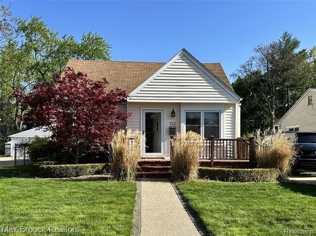 912 Woodsboro Dr