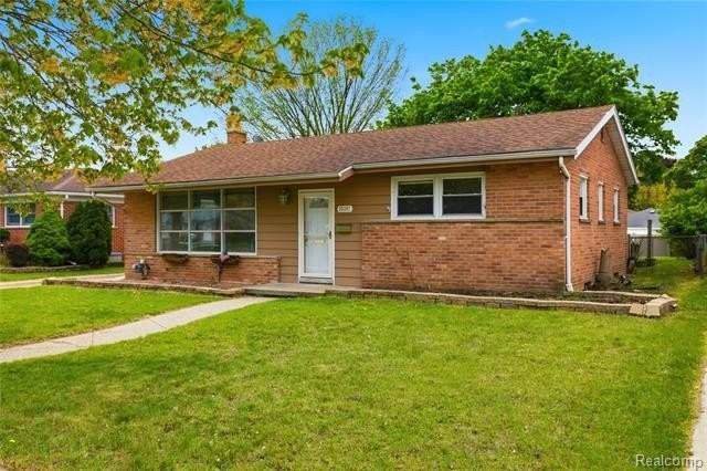 35397 Hathaway St - Photo 5 of 34