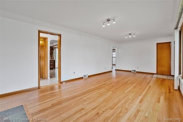21545 Hickorywood Dr - Photo 6 of 37