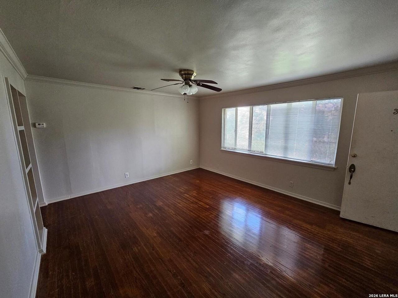 217 E Lullwood Ave #2 - Photo 5 of 10