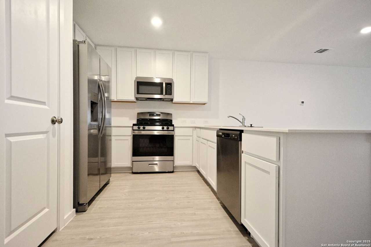3645 Swift Fox Rd - Photo 4 of 27