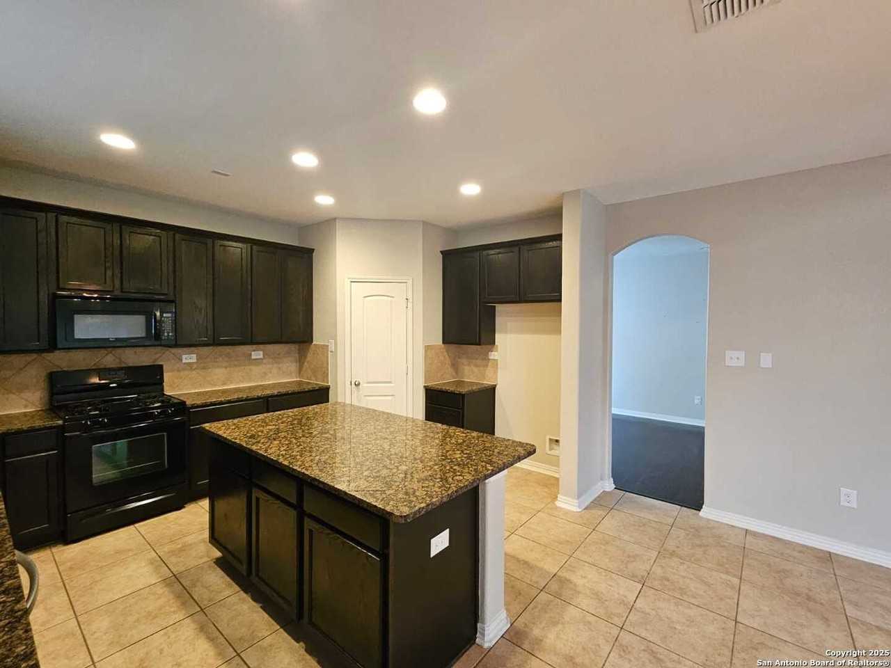 18334 Muir Glen Dr - Photo 7 of 22
