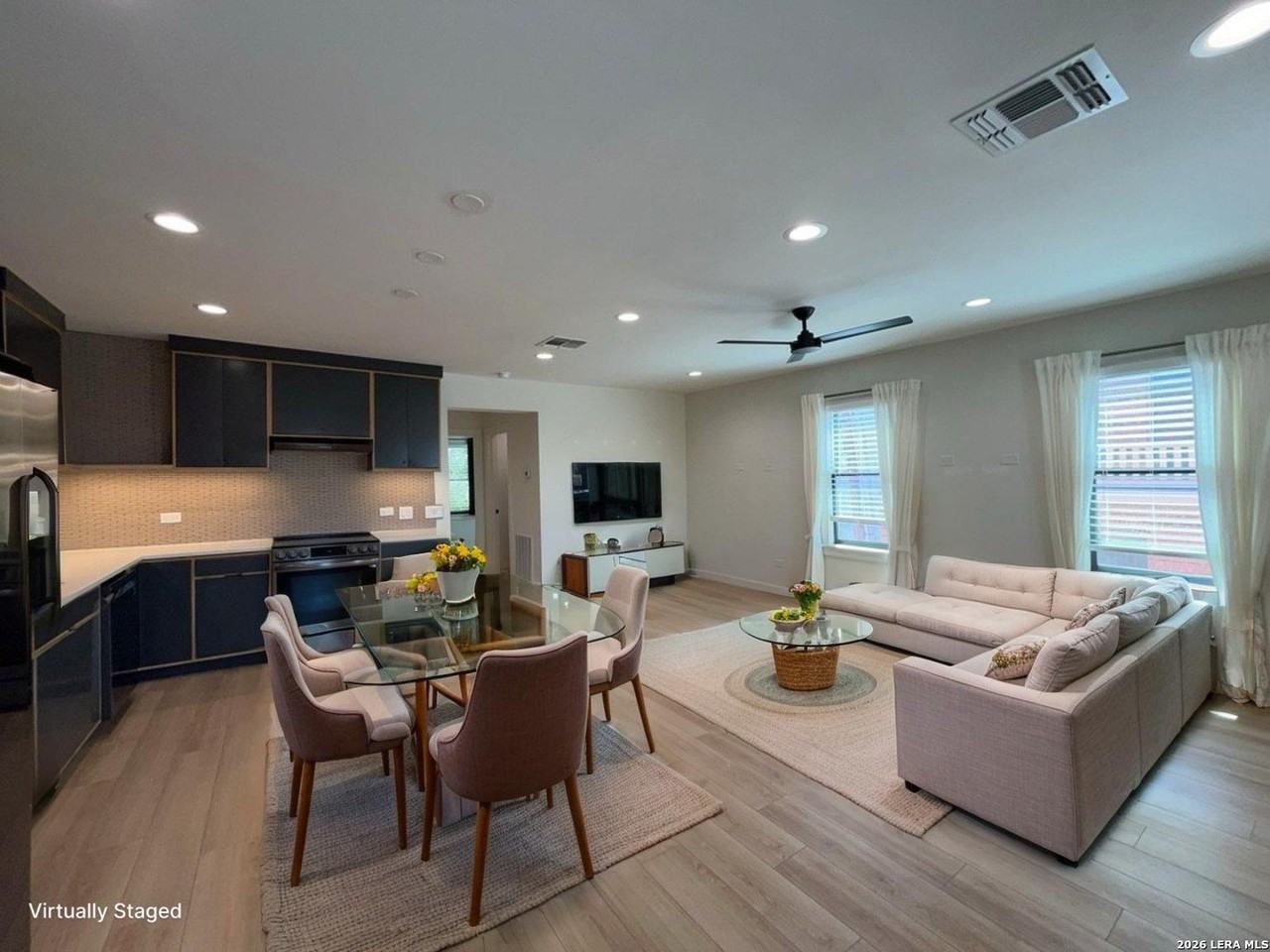 1722 S Saint Marys St #201 - Photo 4 of 27