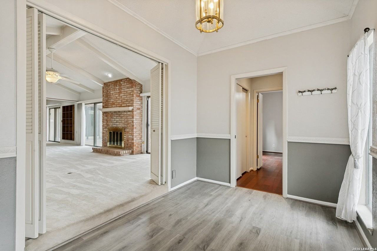 6223 Meadow Grv - Photo 4 of 25
