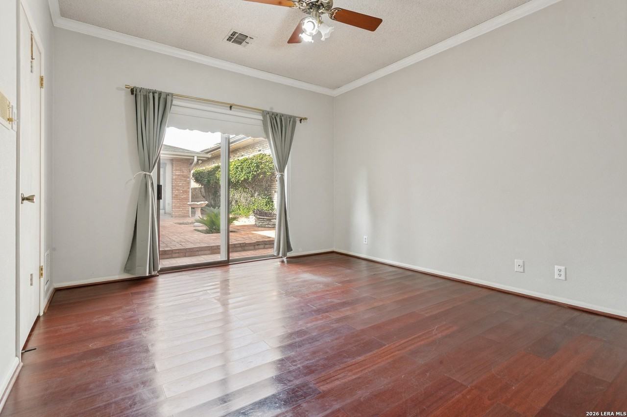 6223 Meadow Grv - Photo 6 of 25