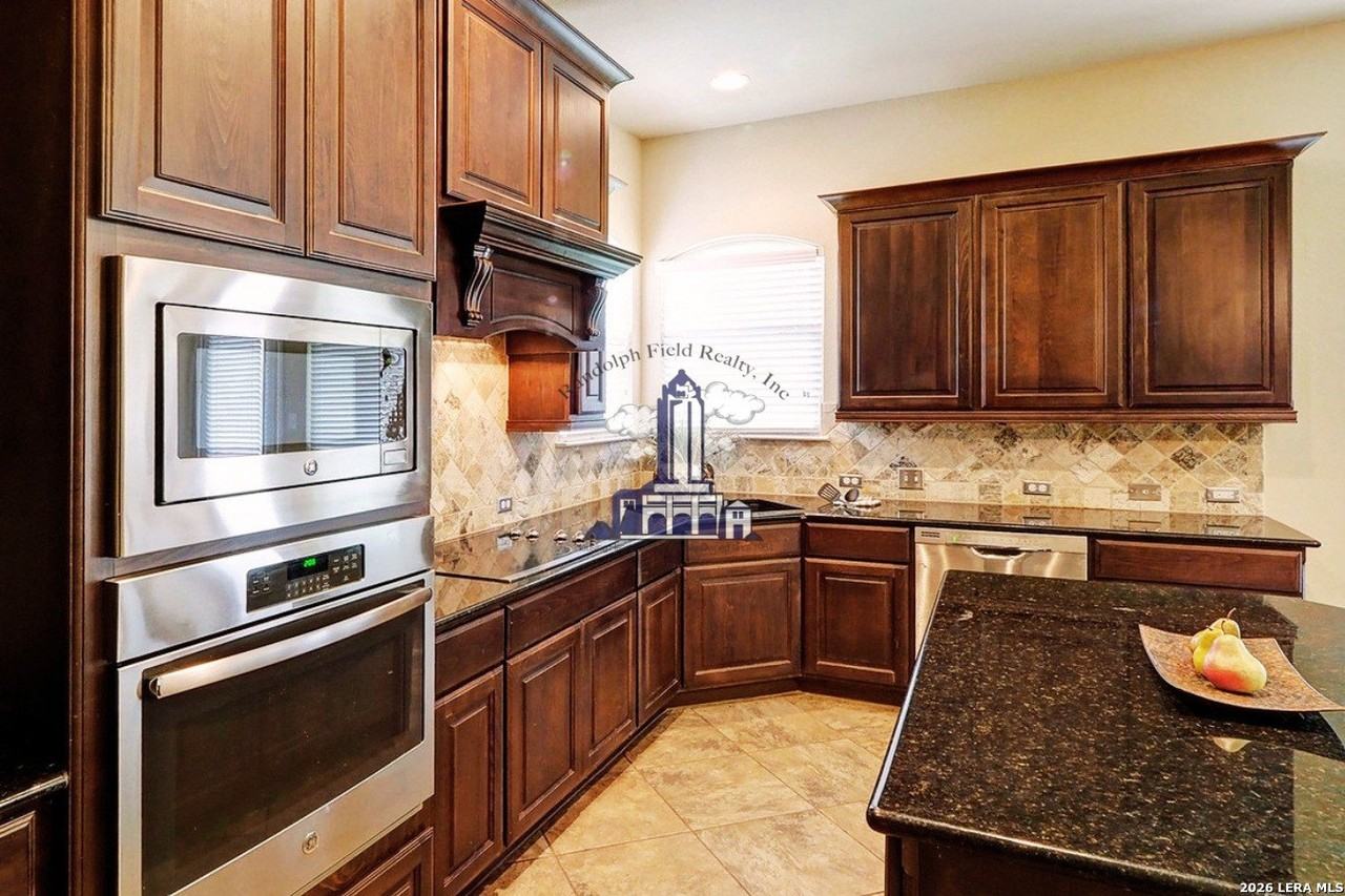 621 Cavan - Photo 4 of 23