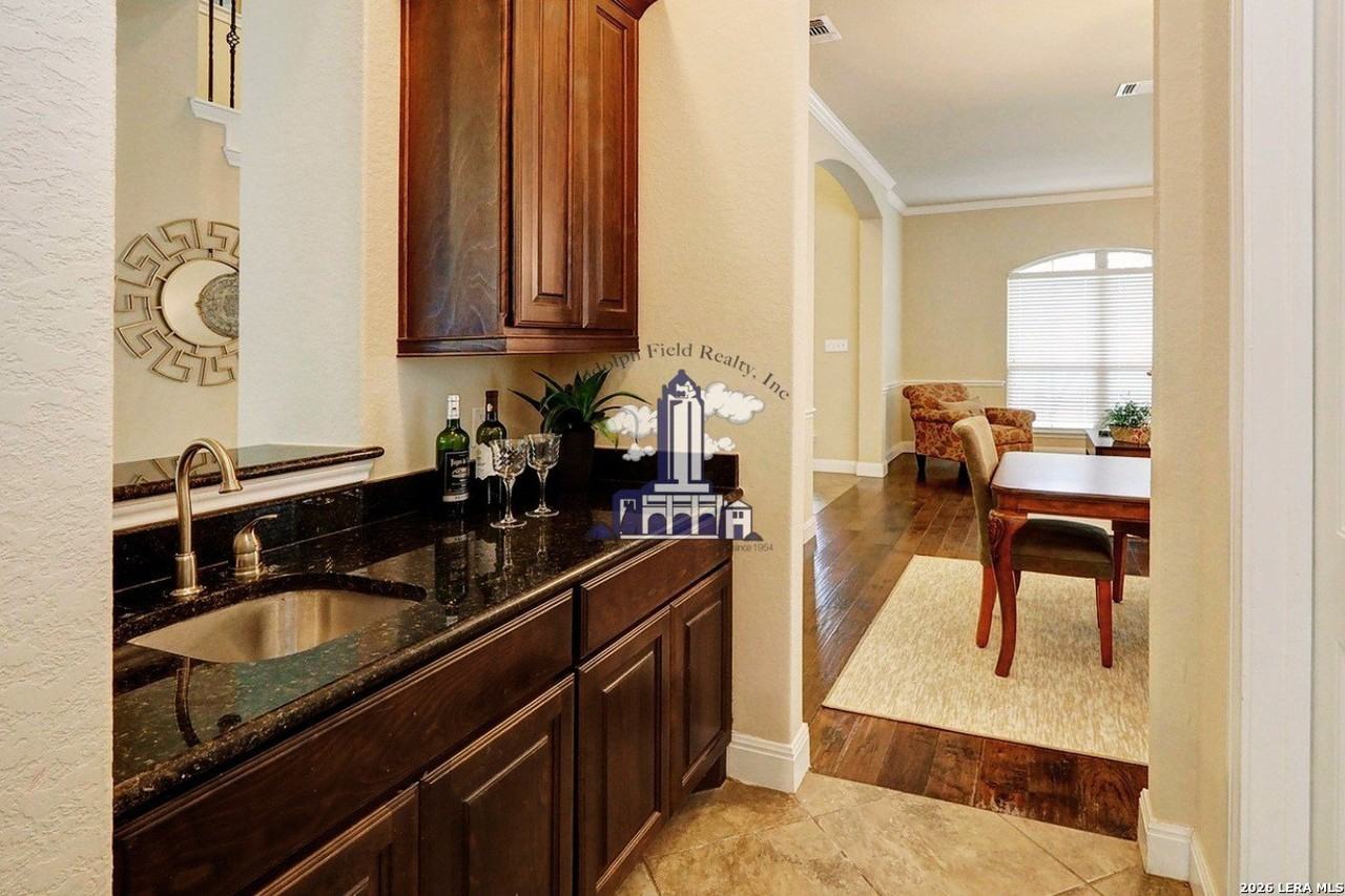 621 Cavan - Photo 5 of 23
