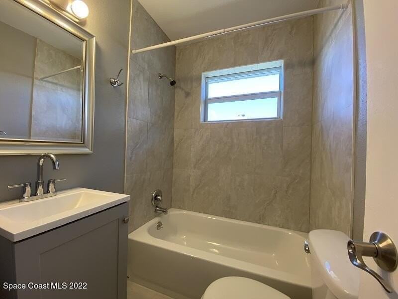 128 Adams Ave #1 - Photo 4 of 21