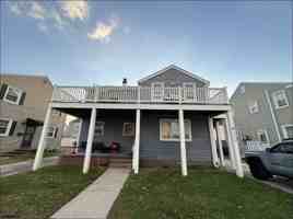 featured image of 206 N Wilson Ave