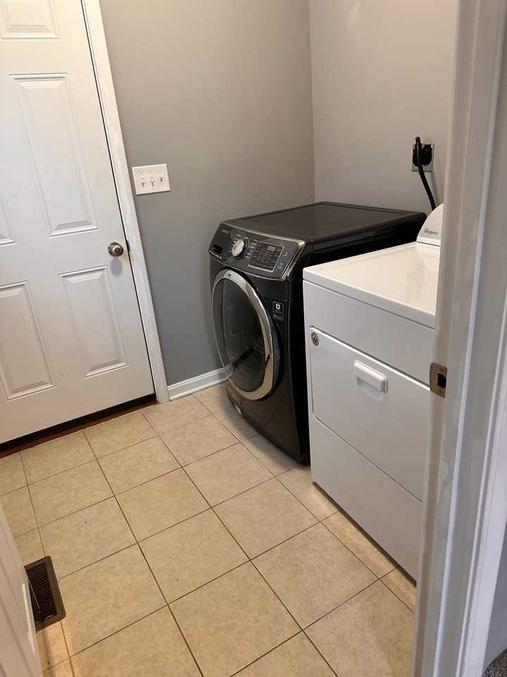 238 Riley Way #1 - Photo 6 of 33