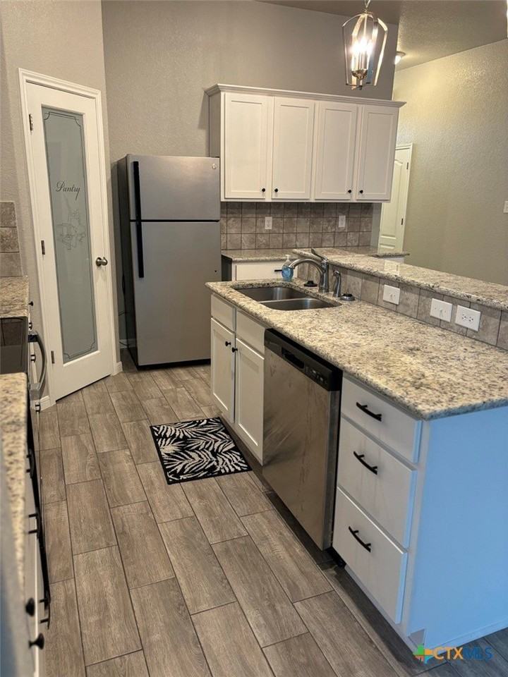 811 Marlow Cv - Photo 3 of 24