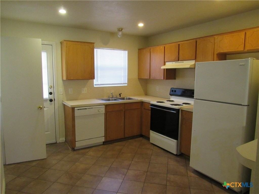 4505 Jeff Scott Dr #B - Photo 4 of 12