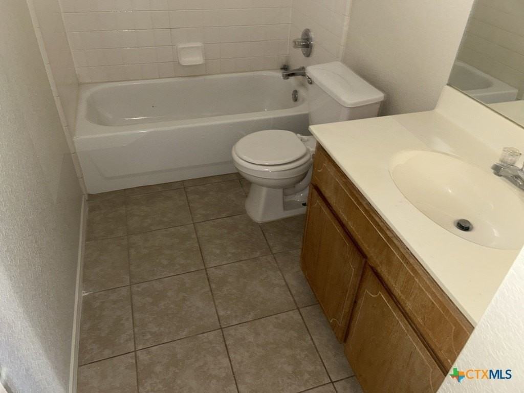 3307 Toledo Dr #B - Photo 5 of 7