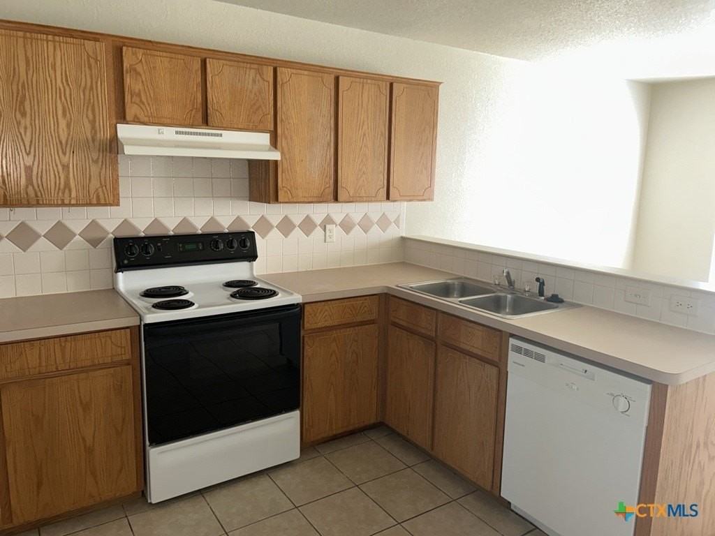 3307 Toledo Dr #B - Photo 6 of 7