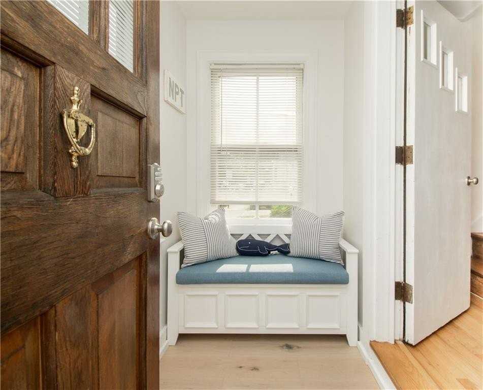 33 Slocum St - Photo 2 of 29
