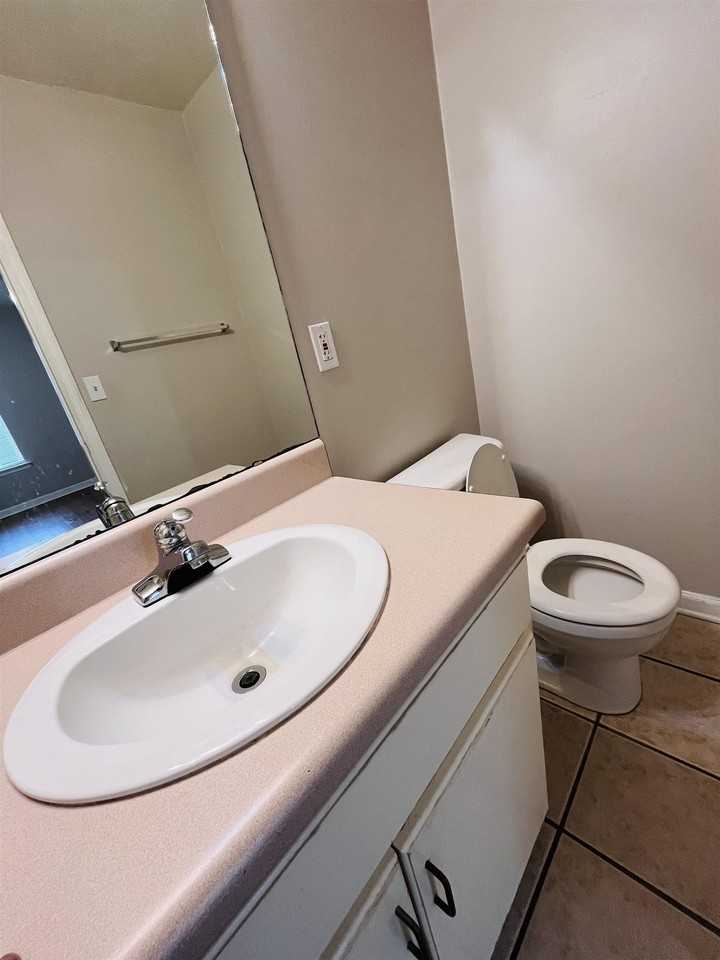 635 Palm Beach St #125 - Photo 7 of 11