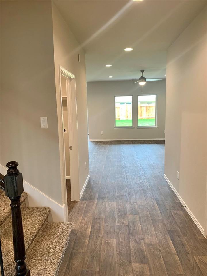 4227 Isoletta Ct - Photo 2 of 14
