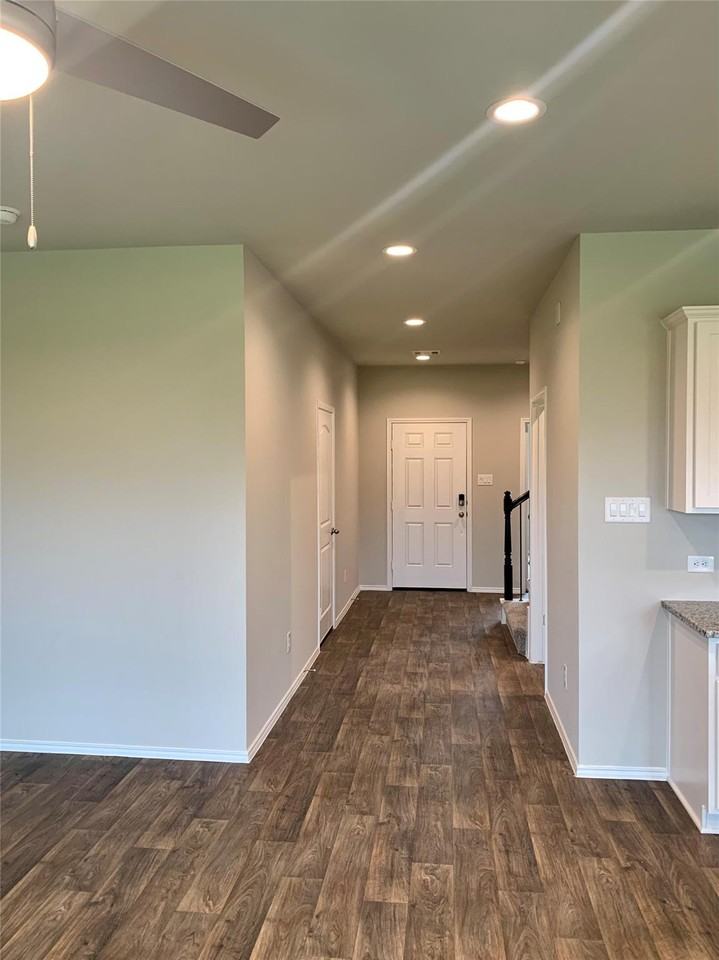 4227 Isoletta Ct - Photo 3 of 14