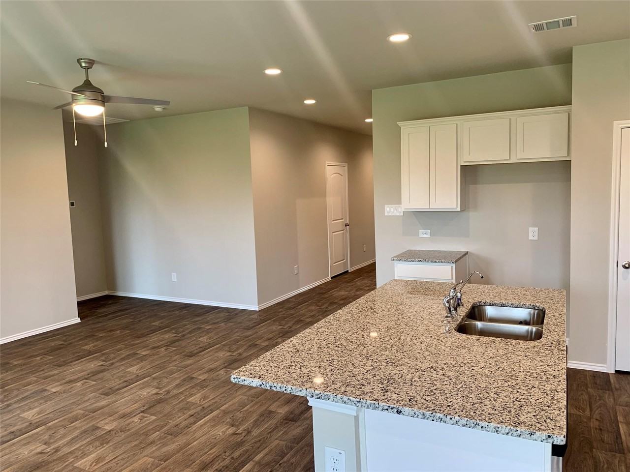 4227 Isoletta Ct - Photo 5 of 14