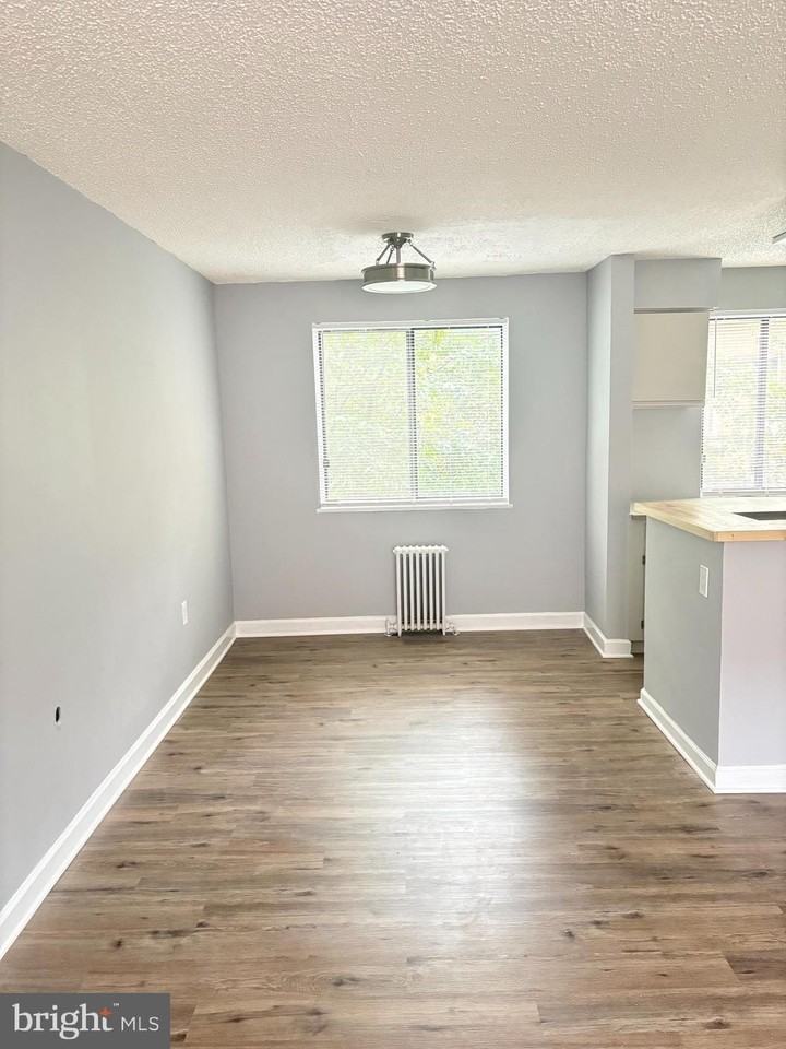 4721 1st St Sw #203 - Photo 2 of 6