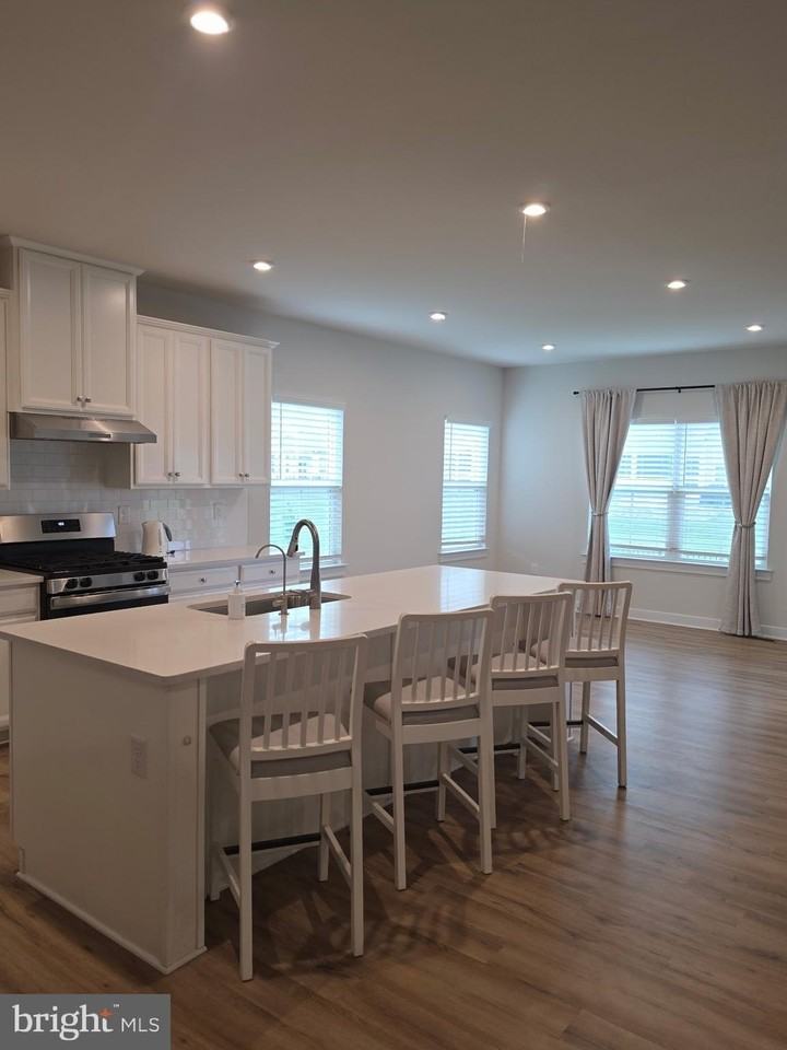 31391 Crossly Dr - Photo 2 of 5