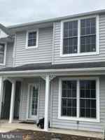 featured image of 439 S Spinnaker Ln