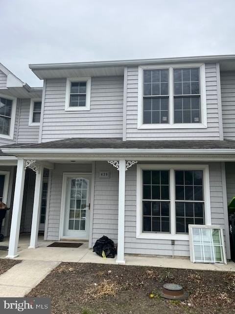 439 S Spinnaker Ln - Photo 2 of 11
