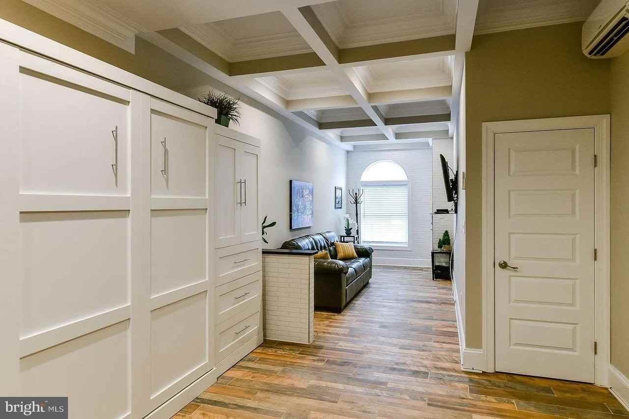 734 Light St #1 - Photo 4 of 6