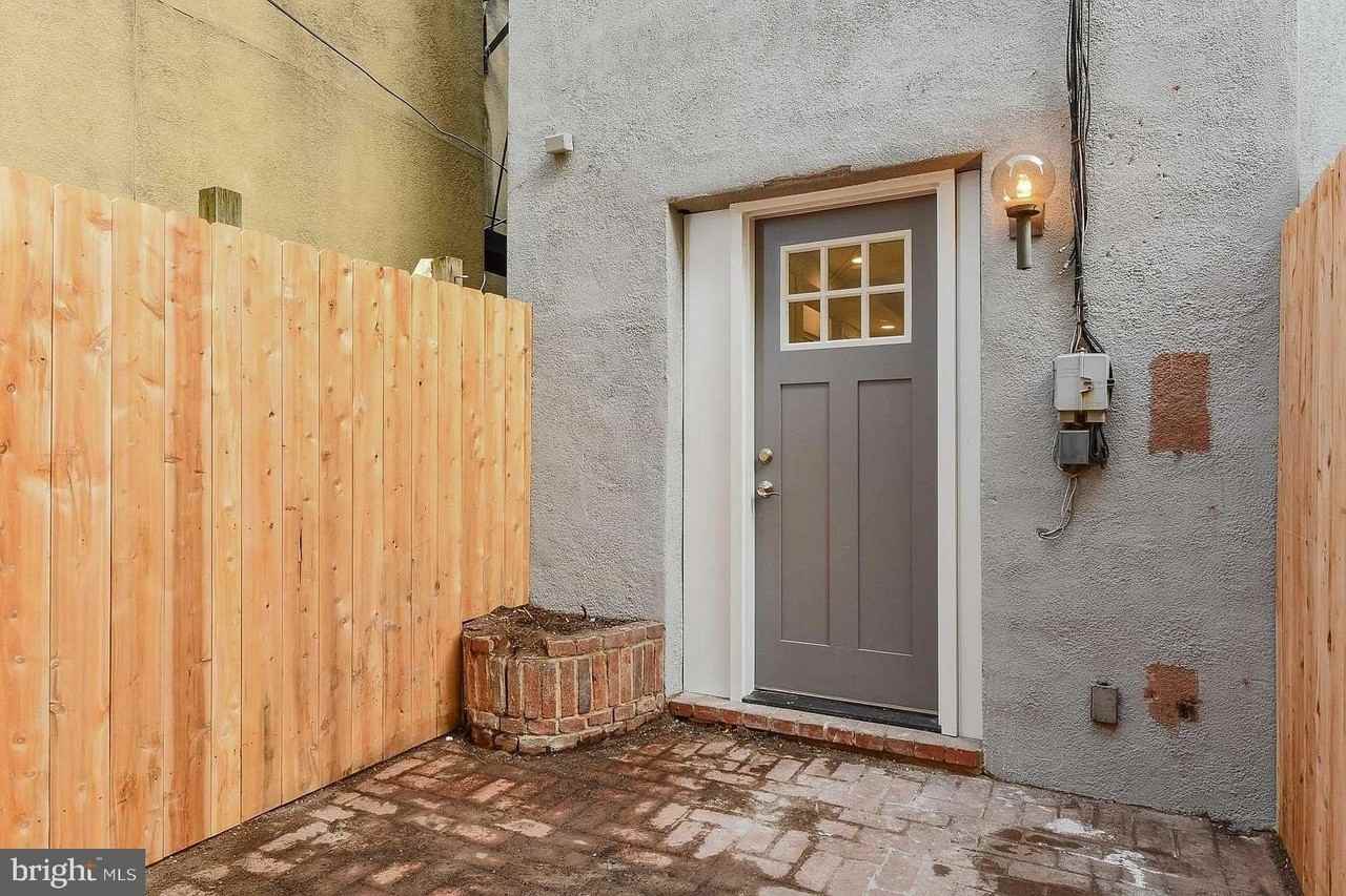 734 Light St #1 - Photo 6 of 6