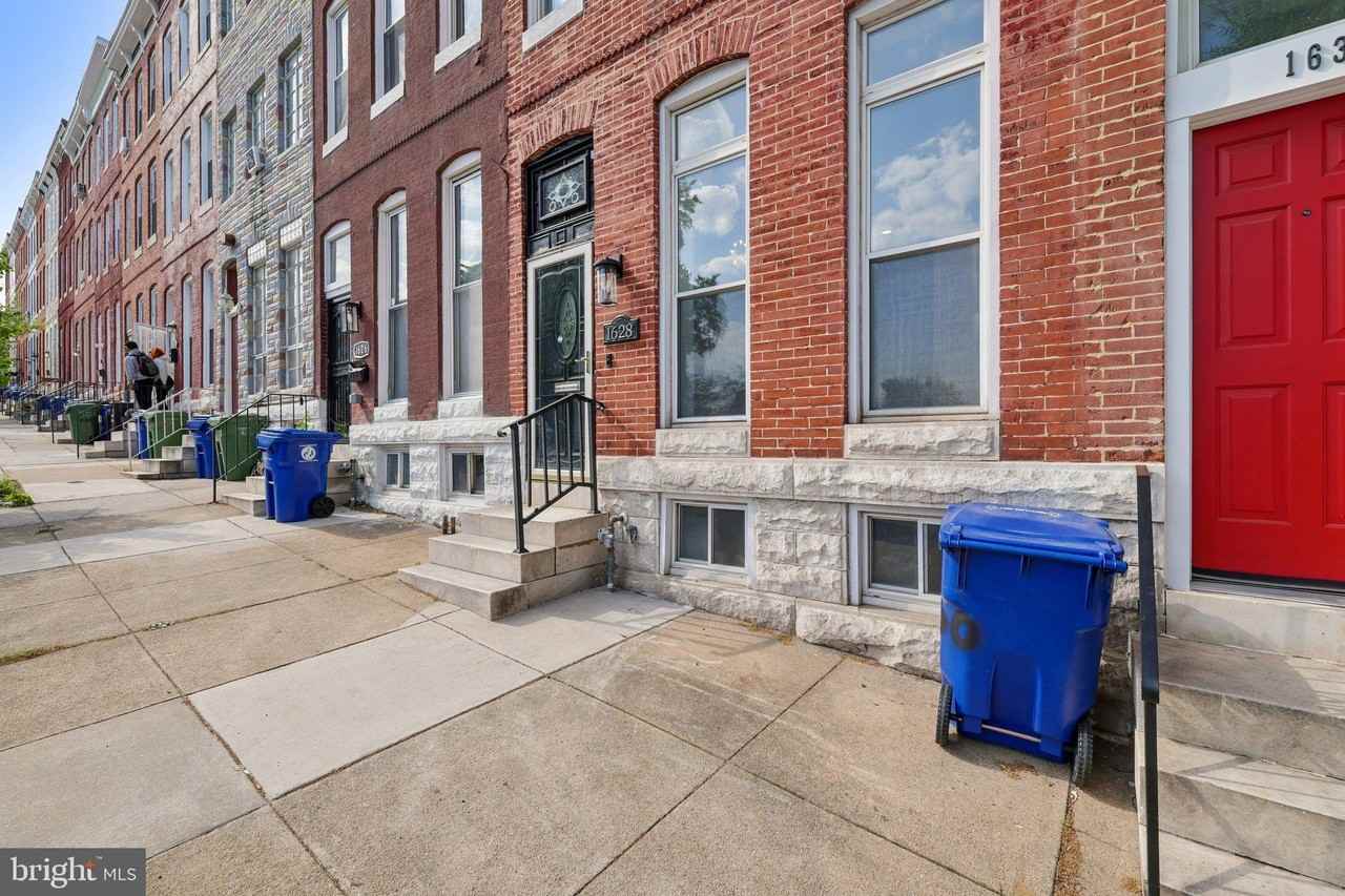 1628 E Biddle St - Photo 5 of 48