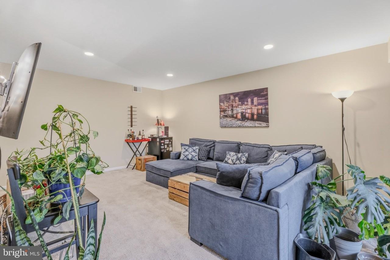2 Ballycruy Ct #302 - Photo 5 of 20