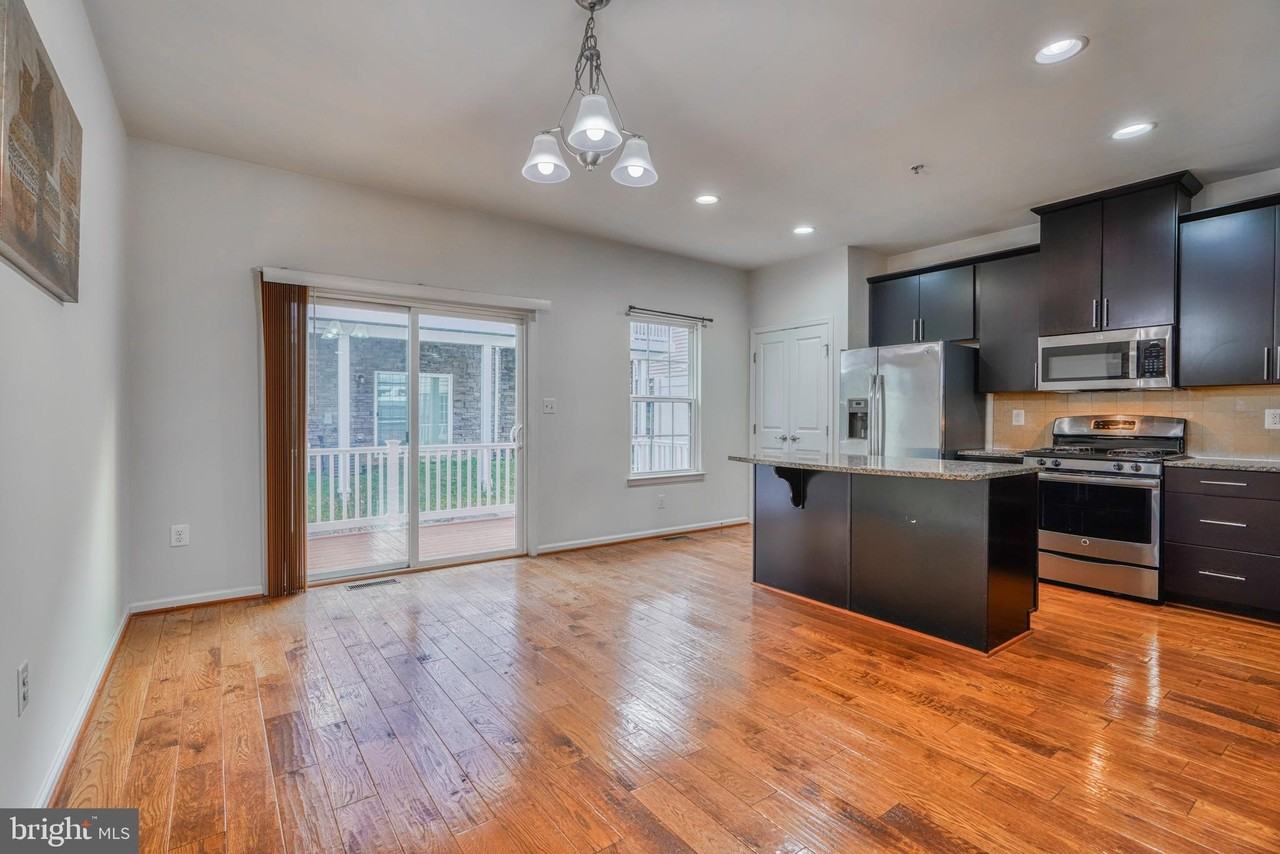 3015 Hockley Mill Dr - Photo 6 of 33