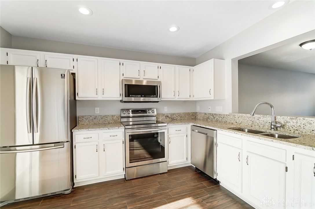 9351 Captiva Bay Dr - Photo 3 of 28