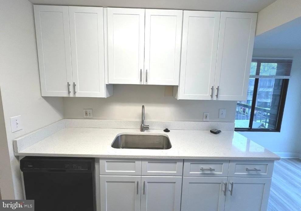 18001 Chalet Dr #19-202 - Photo 4 of 37