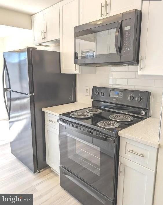 18001 Chalet Dr #19-202 - Photo 5 of 37