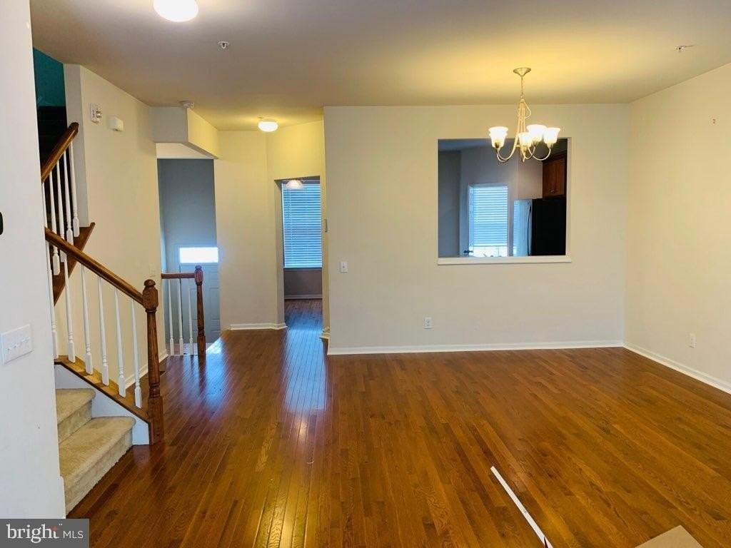 114 Admiral Ln - Photo 5 of 16