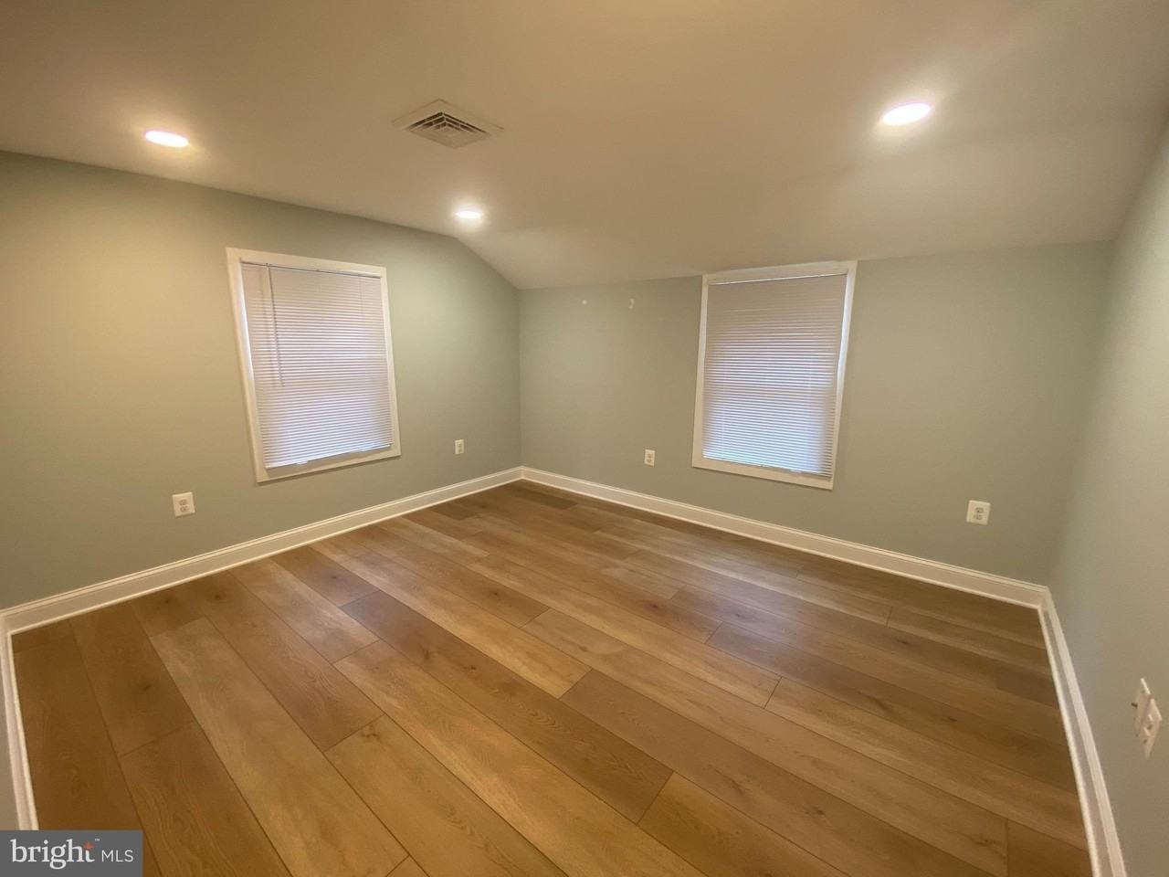 538 Durham Rd #D - Photo 7 of 10
