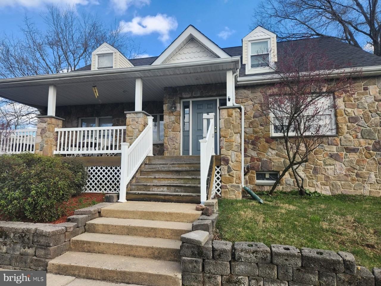 1507 Easton Rd - Photo 4 of 50