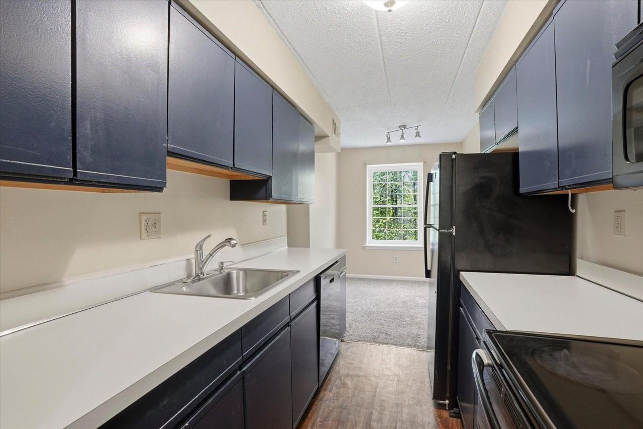 623 Washington Pl - Photo 5 of 26