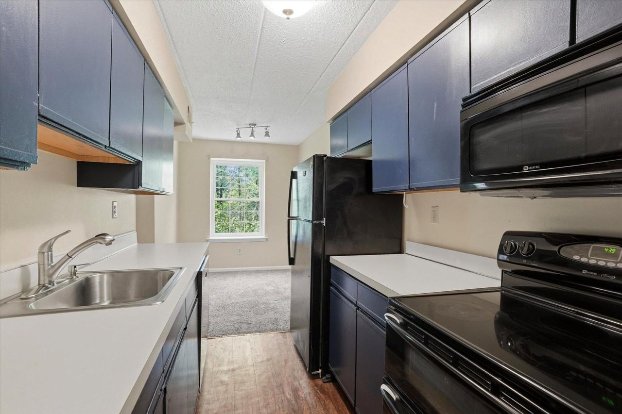 623 Washington Pl - Photo 6 of 26