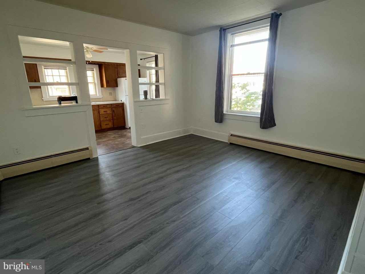 138 Cumberland St #1 - Photo 4 of 6